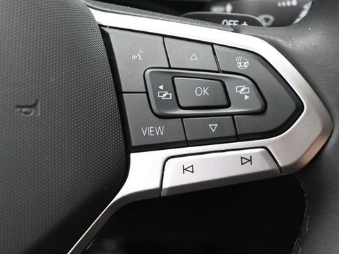 Used 2024 Volkswagen Atlas Peak Edition SE AWD/4WD image 18