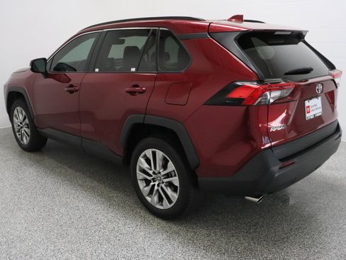Used 2024 Toyota RAV4 XLE Premium FWD image 9