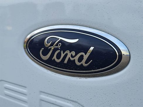 Used 2024 Ford F350 XLT image 11