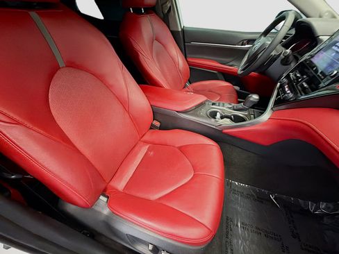 Used 2024 Toyota Camry XSE FWD image 15