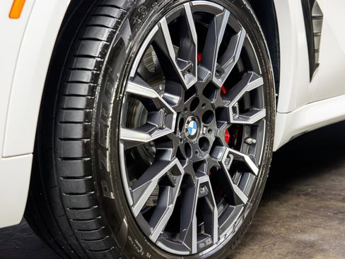 Used 2026 BMW X5 M60i AWD/4WD image 12