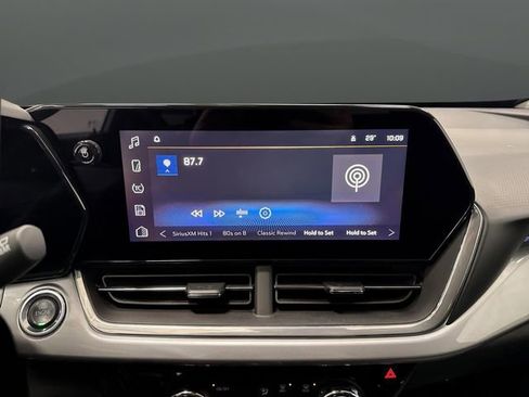 Used 2024 Chevrolet Trax LT w/ Driver Confidence Package image 17