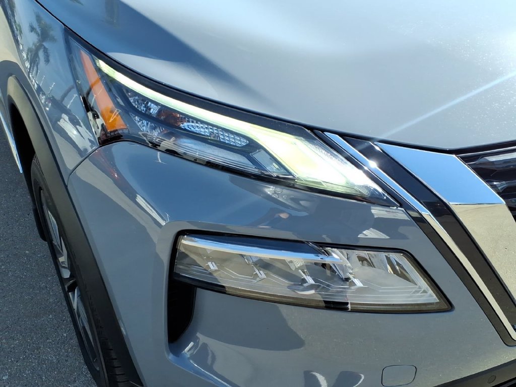 Certified 2023 Nissan Rogue SL w/ SL Premium Package FWD image 4
