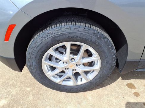 Used 2024 Chevrolet Equinox LT image 17