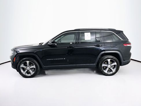 Used 2023 Jeep Grand Cherokee 4WD 4xe image 4