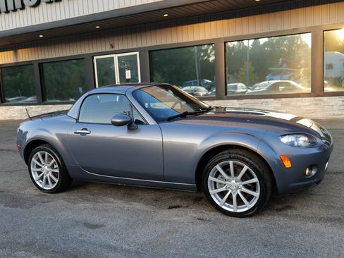 Used 2008 MAZDA MX-5 Miata Grand Touring w/ Premium Pkg image 86