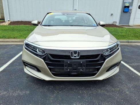 Used 2018 Honda Accord EX image 6