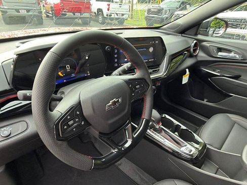 New 2026 Chevrolet Trax RS w/ Driver Confidence Package FWD image 4