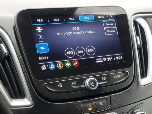 Used 2023 Chevrolet Malibu LT image 21