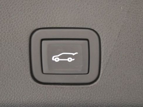 Certified 2024 GMC Yukon AT4 w/ Technology Package image 18