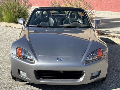 Used 2001 Honda S2000 Base 2dr Convertible image 2