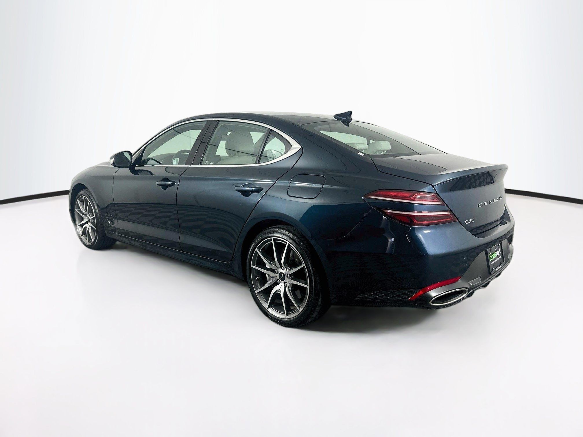 Used 2025 Genesis G70 2.5T AWD/4WD image 5