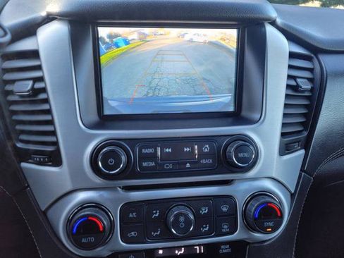 Used 2018 GMC Yukon XL SLE image 14