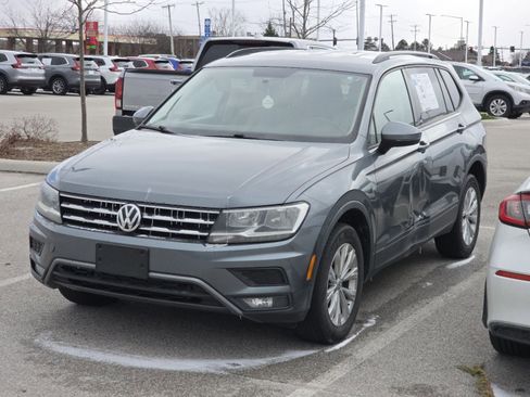 Used 2018 Volkswagen Tiguan S image 5