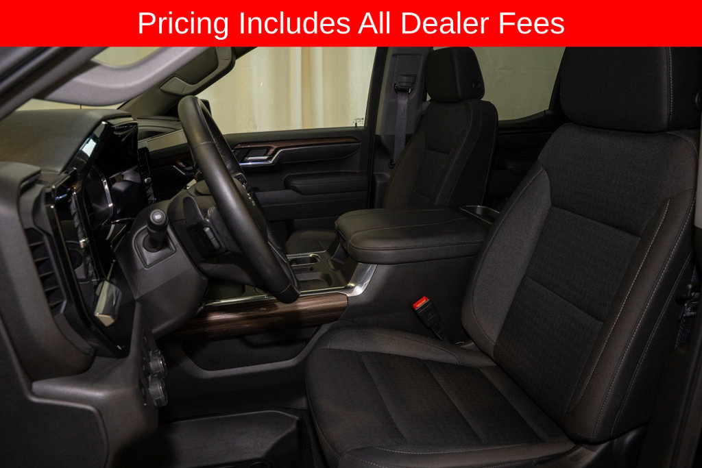 Used 2025 Chevrolet Silverado 1500 LT Trail Boss w/ Convenience Package II AWD/4WD image 11