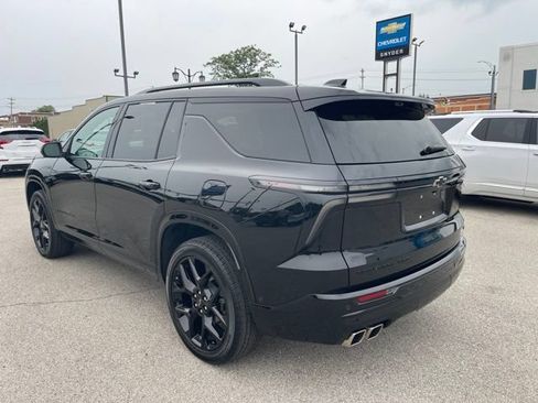 Used 2024 Chevrolet Traverse RS AWD/4WD image 15