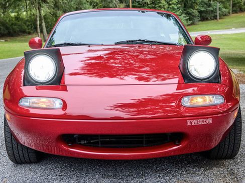 Used 1990 MAZDA MX-5 Miata RWD image 24