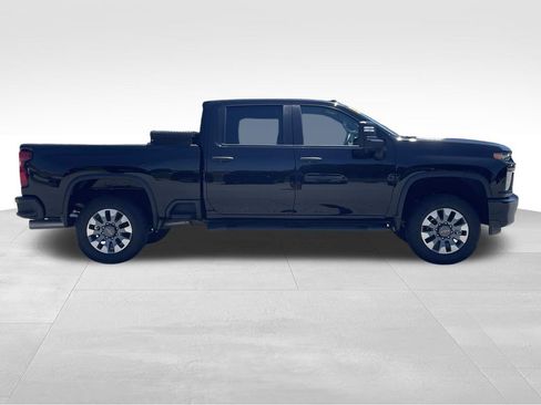Used 2023 Chevrolet Silverado 2500 Custom w/ Custom Value Package AWD/4WD image 2