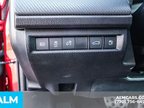 Used 2025 Toyota Camry SE image 37