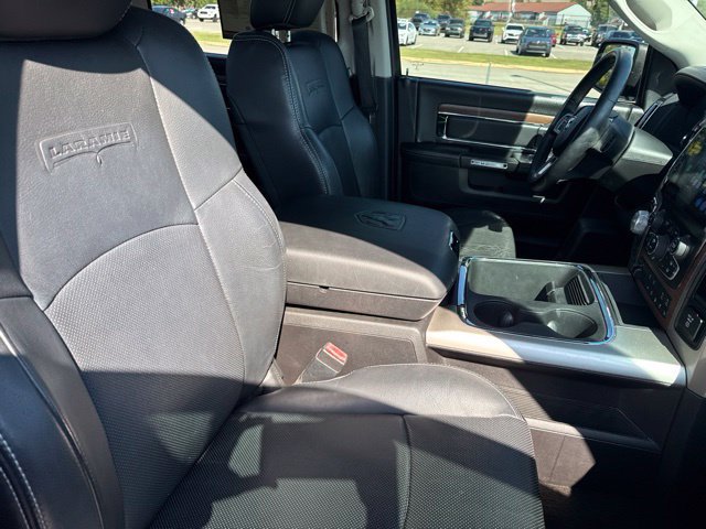 Used 2015 RAM 1500 Laramie w/ Convenience Group AWD/4WD image 17