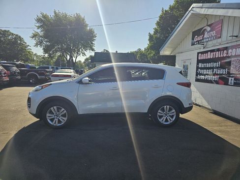 Used 2018 Kia Sportage LX AWD/4WD image 6