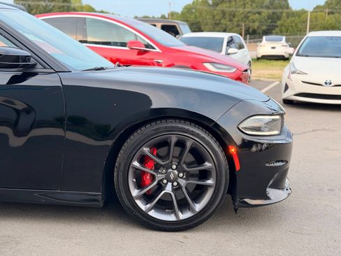 Used 2023 Dodge Charger R/T w/ Plus Group RWD image 6