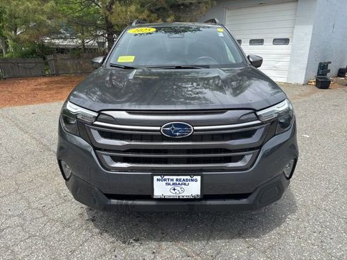 Certified 2025 Subaru Forester Premium AWD/4WD image 8