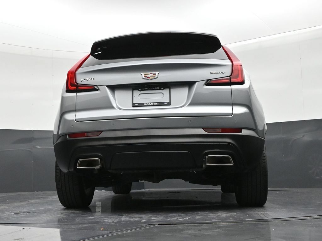 Certified 2023 Cadillac XT4 Luxury FWD image 23