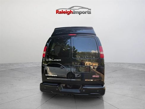 Used 2018 GMC Savana 2500 w/ Enhanced Convenience Package RWD image 5