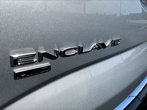 Used 2021 Buick Enclave Essence w/ Sound and Sites Package AWD/4WD image 34