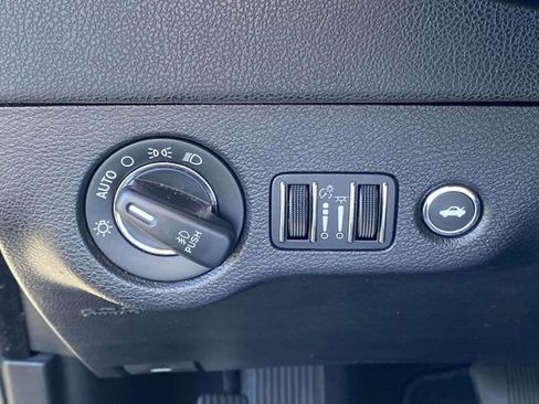 Used 2023 Chrysler 300 S image 16