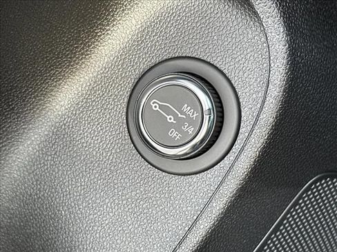 New 2026 Buick Envista Sport Touring w/ Convenience I Package FWD image 24