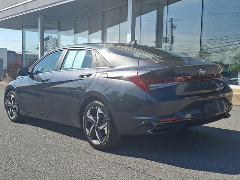 Certified 2023 Hyundai Elantra Limited image 7