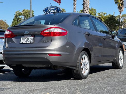 Used 2014 Ford Fiesta SE w/ Equipment Group 201B FWD image 4