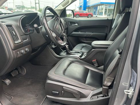 Used 2022 GMC Canyon AT4 w/ Trailering Package AWD/4WD image 7