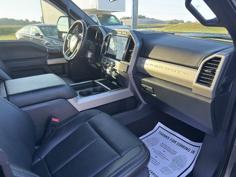 Used 2022 Ford F250 Lariat w/ Lariat Value Package image 12