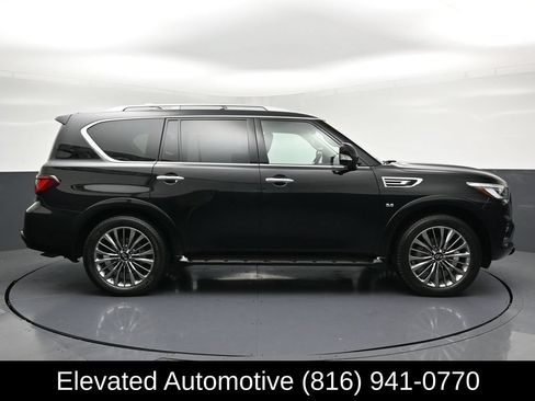 Used 2018 INFINITI QX80 4WD w/ Driver Assistance Package image 31