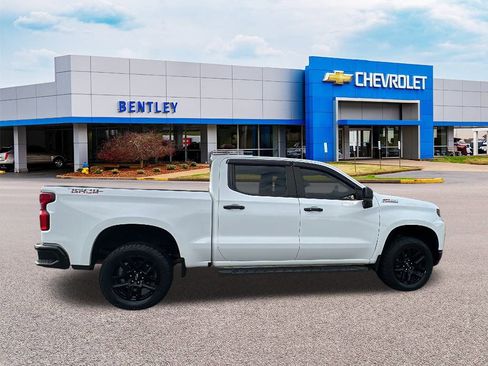 Used 2022 Chevrolet Silverado 1500 LT Trail Boss w/ Convenience Package II image 6