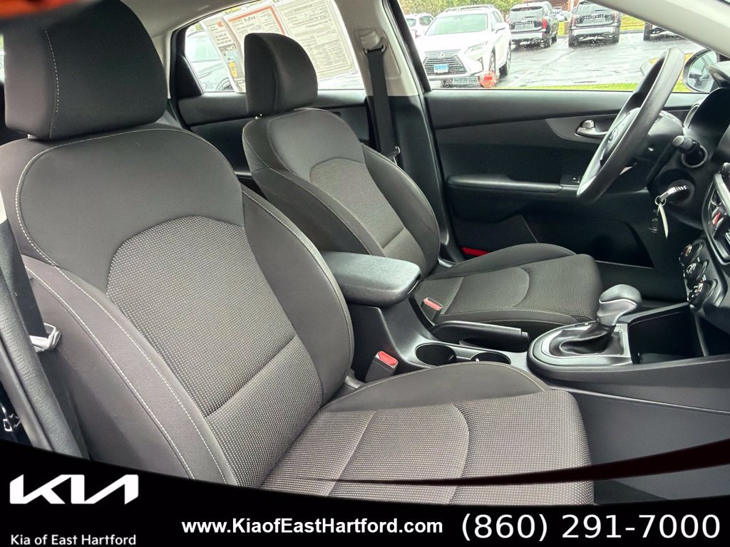Used 2020 Kia Forte LXS FWD image 11