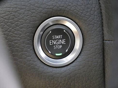 Used 2024 GMC Yukon Denali w/ Denali Reserve Package AWD/4WD image 45