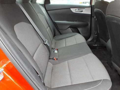 Used 2022 Kia Forte LXS image 11