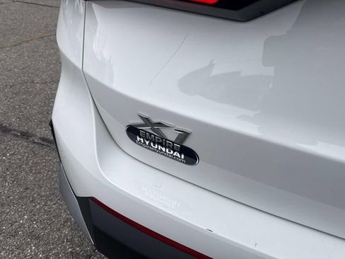 Used 2023 BMW X1 xDrive28i image 7