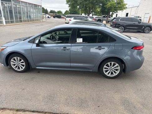 Used 2026 Toyota Corolla LE w/ LE Premium Package FWD image 7