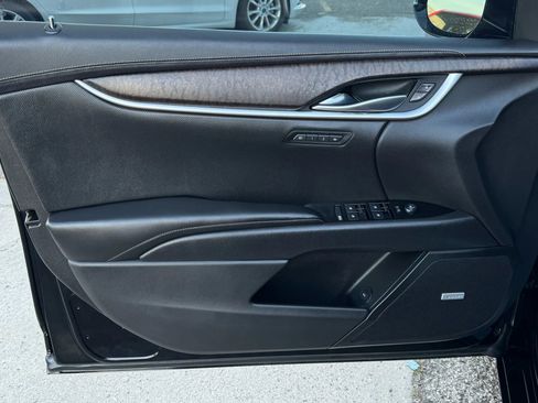 Used 2018 Cadillac XTS Luxury image 15