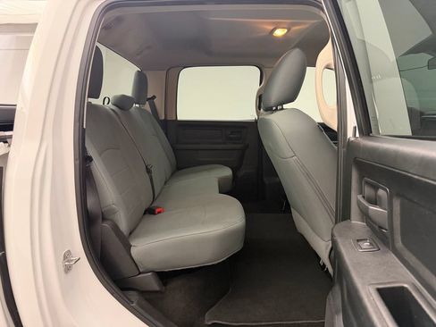 Used 2018 RAM 1500 ST w/ SXT Appearance Group AWD/4WD image 21