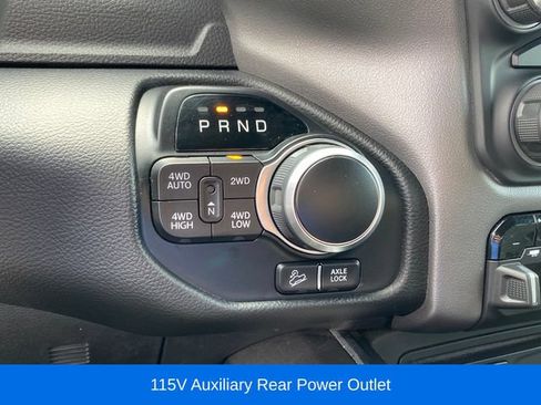 Used 2019 RAM 1500 Big Horn AWD/4WD image 14