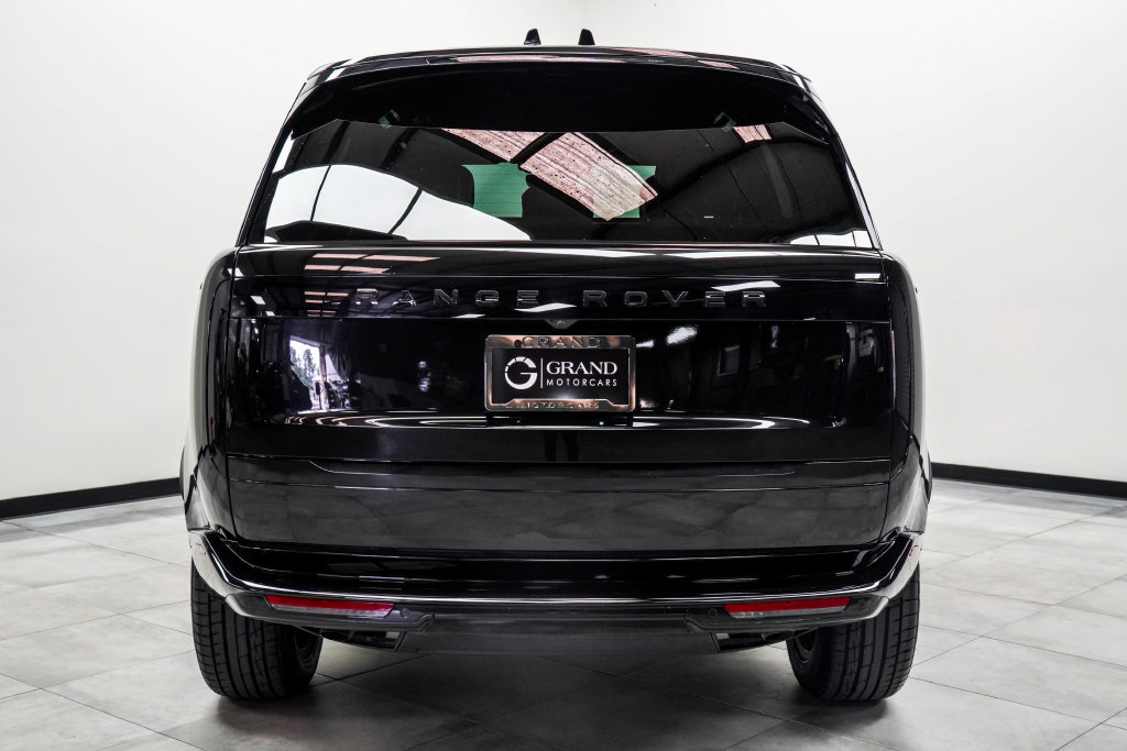 Used 2024 Land Rover Range Rover SE AWD/4WD image 11
