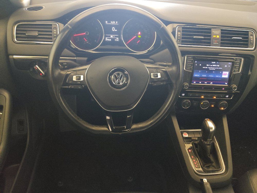 Used 2017 Volkswagen Jetta SEL FWD image 22
