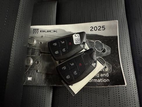 Used 2025 Buick Enclave Sport Touring image 30