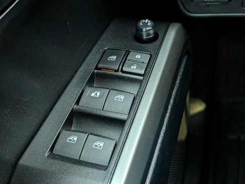 Certified 2021 Toyota Tacoma SR5 image 25